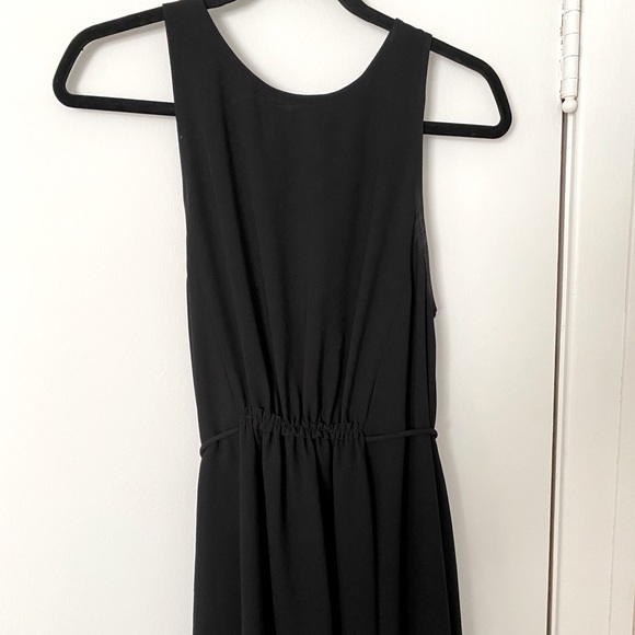 Wilfred dress with tie back and pockets - Picture 1 of 7